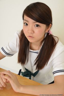 铁面歌女