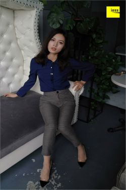 皇上与太子妃在树下